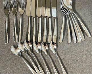 Item 29:  Roydx Silverware:                                                                                           3 forks, 6 knives, 6 soup spoons, 6 teaspoons