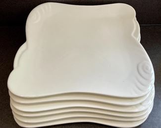 Item 32:  Set of 6 Dinner Plates:  $16