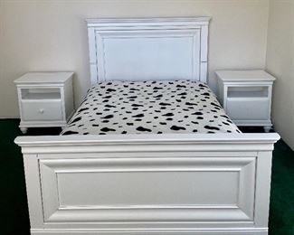 Item 43:  Smartstuff (White) Full Bed:  $375