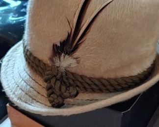 Men's vintage felt/angora hat