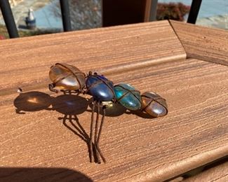 Glass and metal ant.