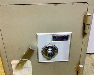 Alab202 Century Portable Combination Metal Safe