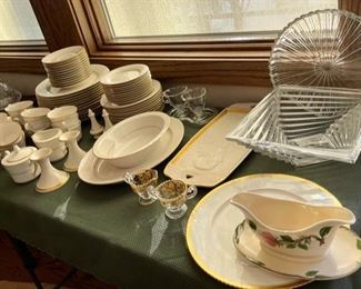 Noritake “Tulane” China Set