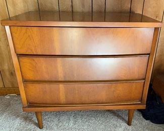Bassett MCM Small Dresser,