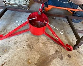 CHRISTMAS TREE STAND