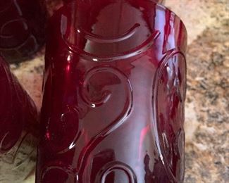 pattern on the ruby red glasses