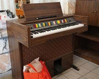 Vintage organ