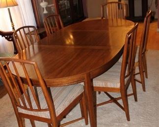Mid-Modern Drexel Dining Table and Chairs