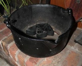 #12 Smelting Pot, Heavy