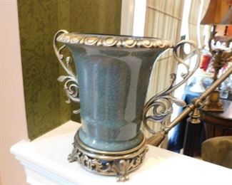 Decorator Urn