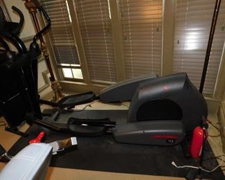 ST Fitness Stridewell 8310 Recumbant Eliptical