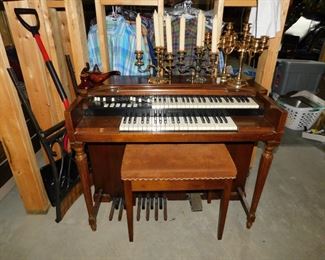 Hammond Organ