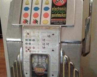 CRISS CROSS ELECTRONIC POINTMAKER COUNTERTOP SLOT MACHINE BY BUCKLEY MANUFACTURING COMPANY IN1955 (NEEDS RESTORATION)