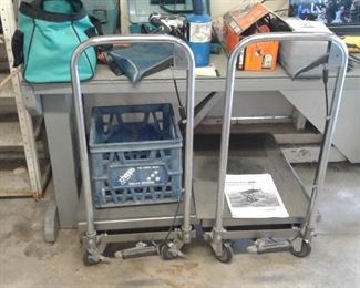 HYDRAULIC LIFT TABLES