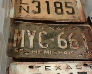 VINTAGE TEXAS LISCENSE PLATES 