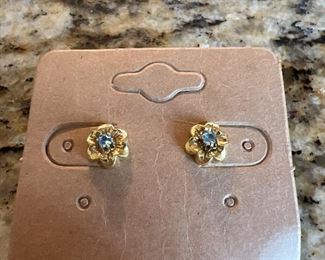 Earrings Marked 14K Gold