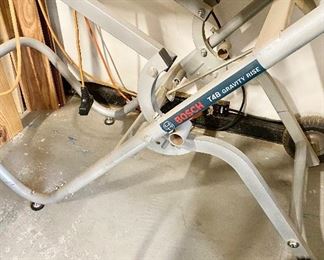 Bosch T4B Gravity Rise Stand 