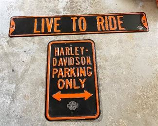 Harley Davidson Signs