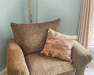 Thomasville chenille side chair