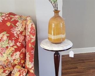 marble top pedestal stand 