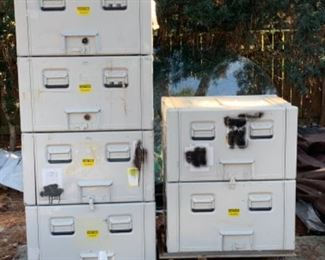 EDAK Milex Aluminum  Sand Baige Transit Cases Rack Shock Mount 