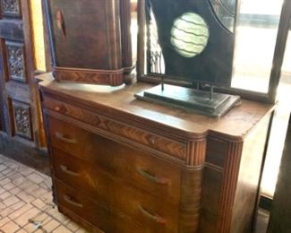 Art Deco chest of drawers and end table with bakelite handes only the tops of the chests need refinishing.