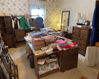 4 piece bedroom set, linens & bedding, 