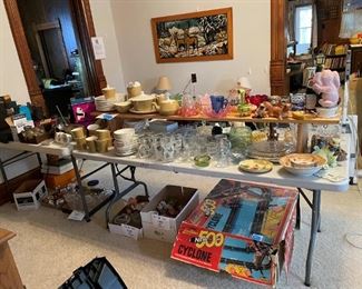 Miscellaneous glassware and MCM dish set