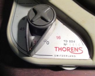 1-t.jpg