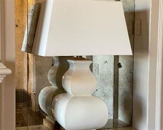 PAIR CREAM LAMPS 