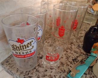 Beer advertising glass and utensils