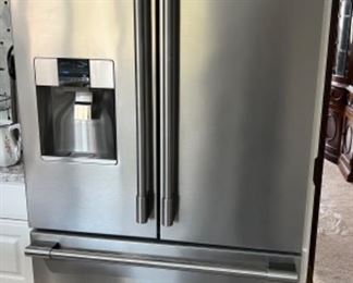 Frigidaire Professional  Refrigerator 