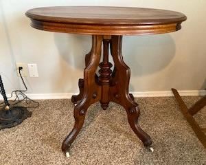 Victorian Accent Table Wood, 29"h x 31"w x 22"d; missing 2 deco pieces