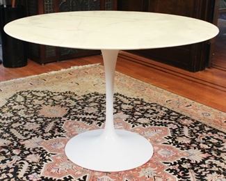 Eero Saarinen Marble top Tulip Table