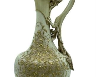 ANTIQUE ROYAL WORCESTER SERPENT WINE PITCHER 13"
ANTIQUE ROYAL WORCESTER WINE PITCHER WITH SERPENT HANDLE SHAPE 1028
-13" X 6" DIAMETER
-C. 1886
-STAMPED X ON BOTTOM
-VERY GOOD CONDITION
-DP22822