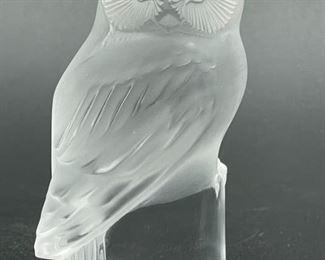 LALIQUE FROSTED CRYSTAL GLASS OWL FIGURINE 3"
VINTAGE LALIQUE FRANCE FROSTED CRYSTAL GLASS OWL FIGURINE
-3" X 1" DIAMETER APPROX
-VERY GOOD CONDITION
-DP22822