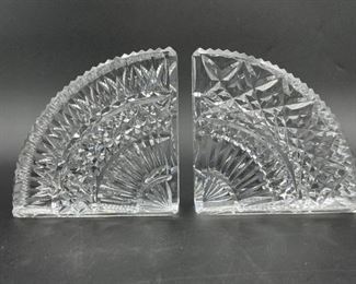 PAIR OF WATERFORD CRYSTAL QUADRANT FAN BOOKENDS 5"

PAIR OF WATERFORDCLEAR CUT CRYSTAL QUADRANT FAN BOOKENDS
-5" X 5" X 2" APPROX EACH
VERY GOOD CONDITION
-DP22822