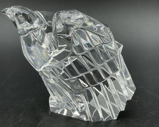 STEUBEN CRYSTAL GLASS BALD EAGLE SCULPTURE 6"
STEUBEN CRYSTAL GLASS POLLARD AMERICAN BALD EAGLE SCULPTURE
-4.5" X 3.5" X 6" APPROX
-VERY GOOD CONDITION
-DP22822