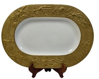 ROSENTHAL MAGIC FLUTE SARASTRO LARGE SERVING PLATE
ROSENTHAL MAGIC FLUTE SARASTRO LARGE SERVING PLATE
-16.25 X 11.25 " OVAL PLATE
VERY GOOD CONDITION WEAR CONSISTENT WITH AGE AND USE