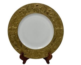 ROSENTHAL MAGIC FLUTE SARASTRO SERVING PLATE
ROSENTHAL MAGIC FLUTE SARASTRO SERVING PLATE -CIRCLE
-11.25" DIAMETER
VERY GOOD CONDITION WEAR CONSISTENT WITH AGE AND USE