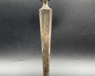 ANTIQUE STERLING SILVER CANDLESTICK
-344 GRAMS WEIGHTED BASE
-GOOD OVERALL CONDITION
-DP22522ANTIQUE STERLING SILVER CANDLESTICK 344 G
