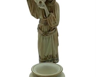 ANTIQUE ROYAL WORCESTER WATER CARRIER FIGURINE 11"

ANTIQUE JAMES HADLEY ROYAL WORCESTER CAIRO WATER CARRIER FIGURINE WITH REMOVABLE INSERT
-EDITION # 596
-11" X 5" DIAMETER APPROX
-C 1880'S
-VERY GOOD CONDITION
-DP22322