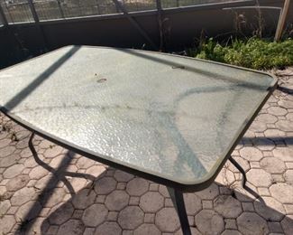 6 top table & chairs