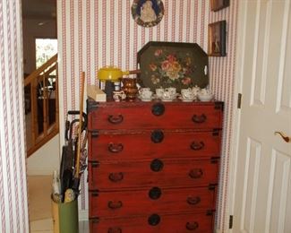 Tansu chest & Dansk fondue