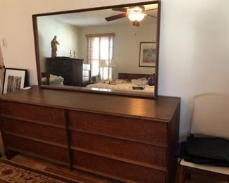 BR dresser BY WIDDICOMB