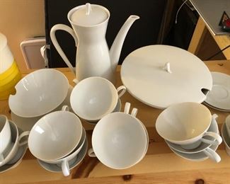 dishes w/ coffee pot