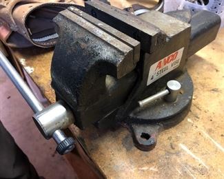 vise