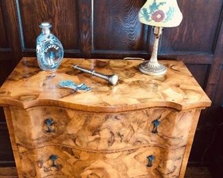 Beautiful oyster veneer small chest