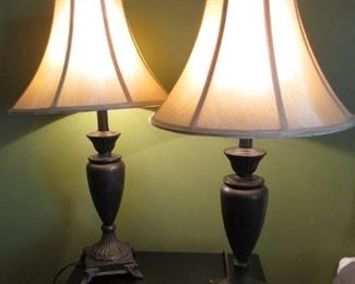 2 Modern Table Lamps