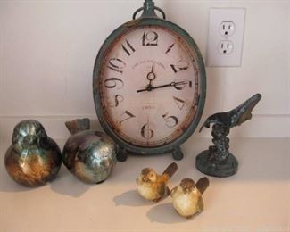 Modern Farmhouse Style Clock with 4 Unique Birds and a Whale Figure